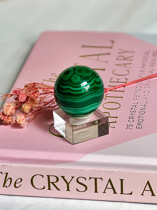 Malachite small sphere.